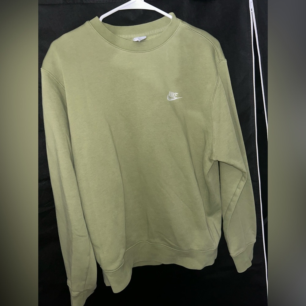 Nike Men's Sage Green Crewneck Sweater